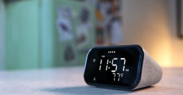 Lenovo’s Smart Clock Essential Is Just $25 –
