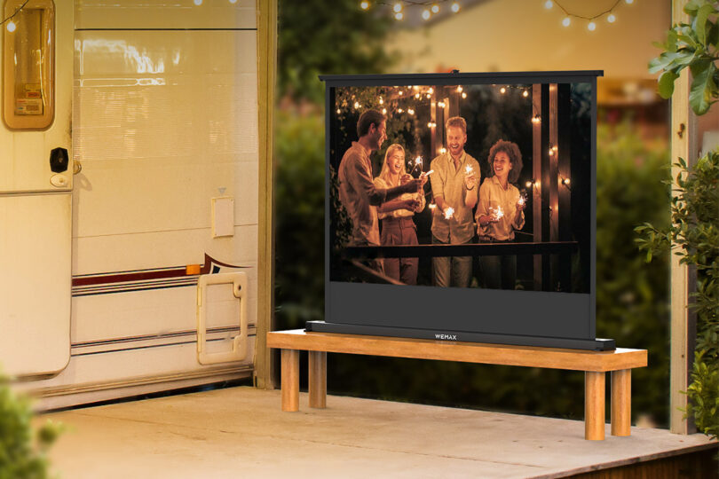 Give thanks for early Black Friday savings on this projector and screen bundle