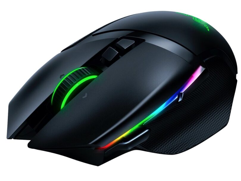 Razer Basilisk Ultimate wireless gaming mouse discounted by 58%