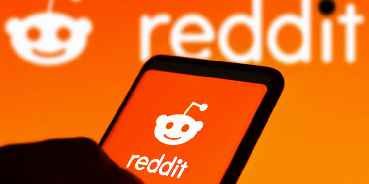 Supreme Court allows Reddit mods to anonymously defend Section 230