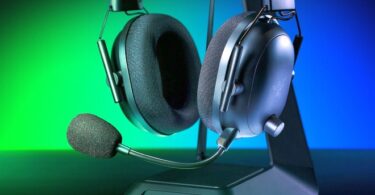 Razer BlackShark V2 Pro wireless gaming headset now up to 38% off on Amazon